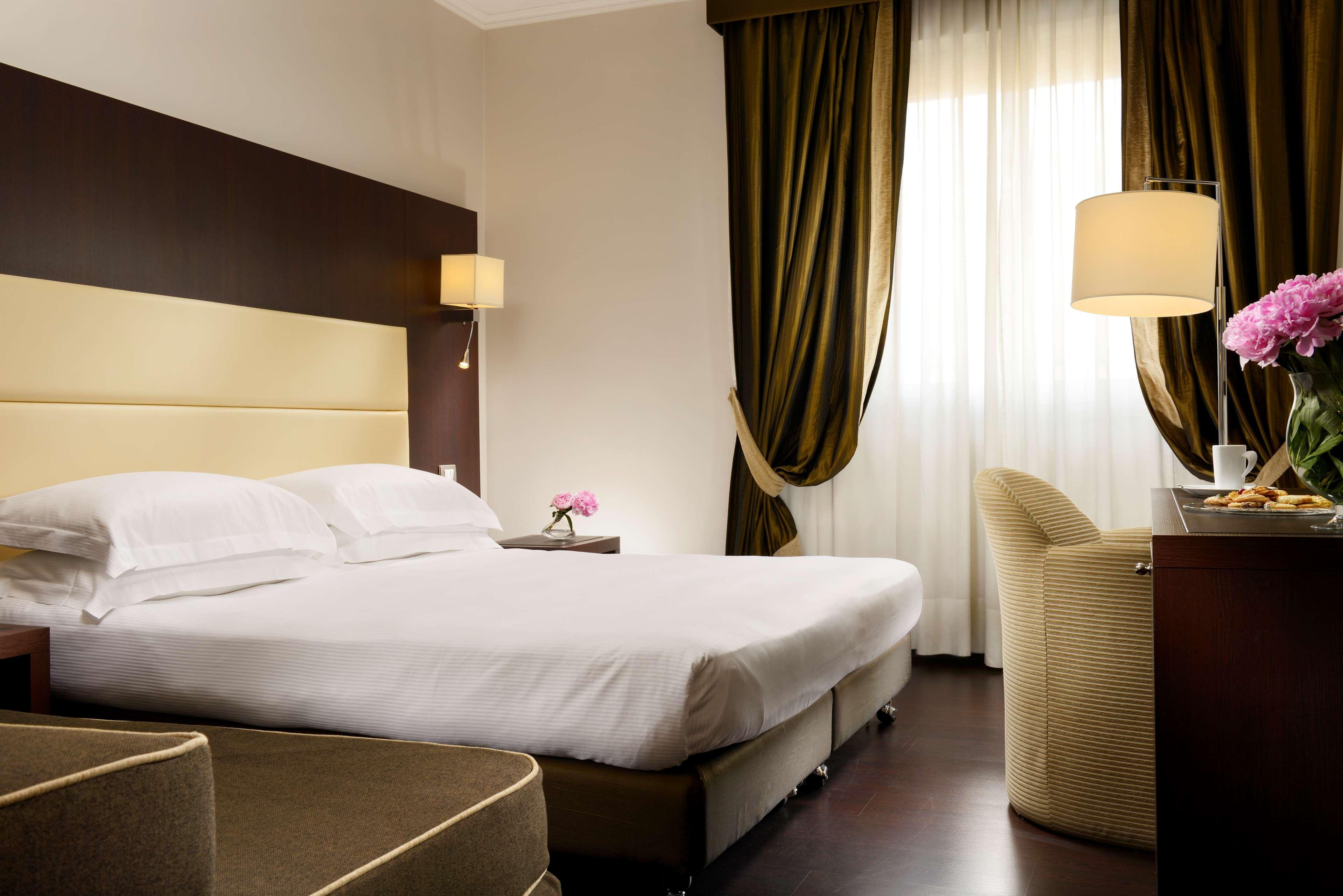 Fh55 Grand Hotel Palatino Rome Bagian luar foto