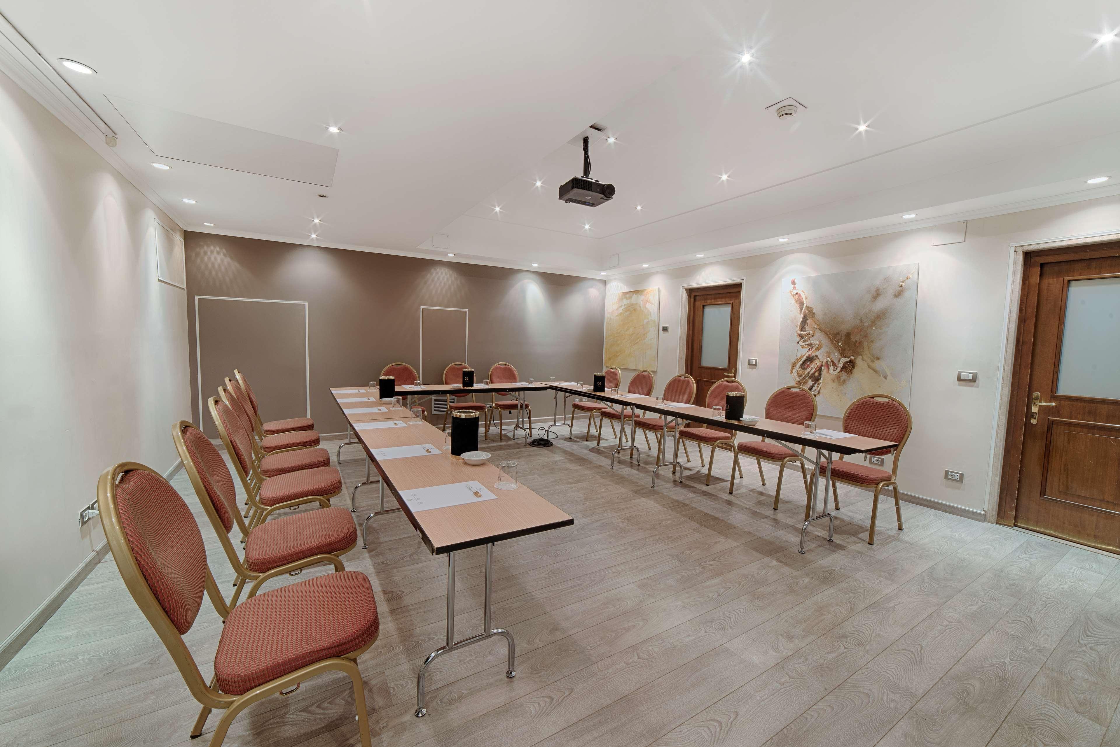 Fh55 Grand Hotel Palatino Rome Bagian luar foto