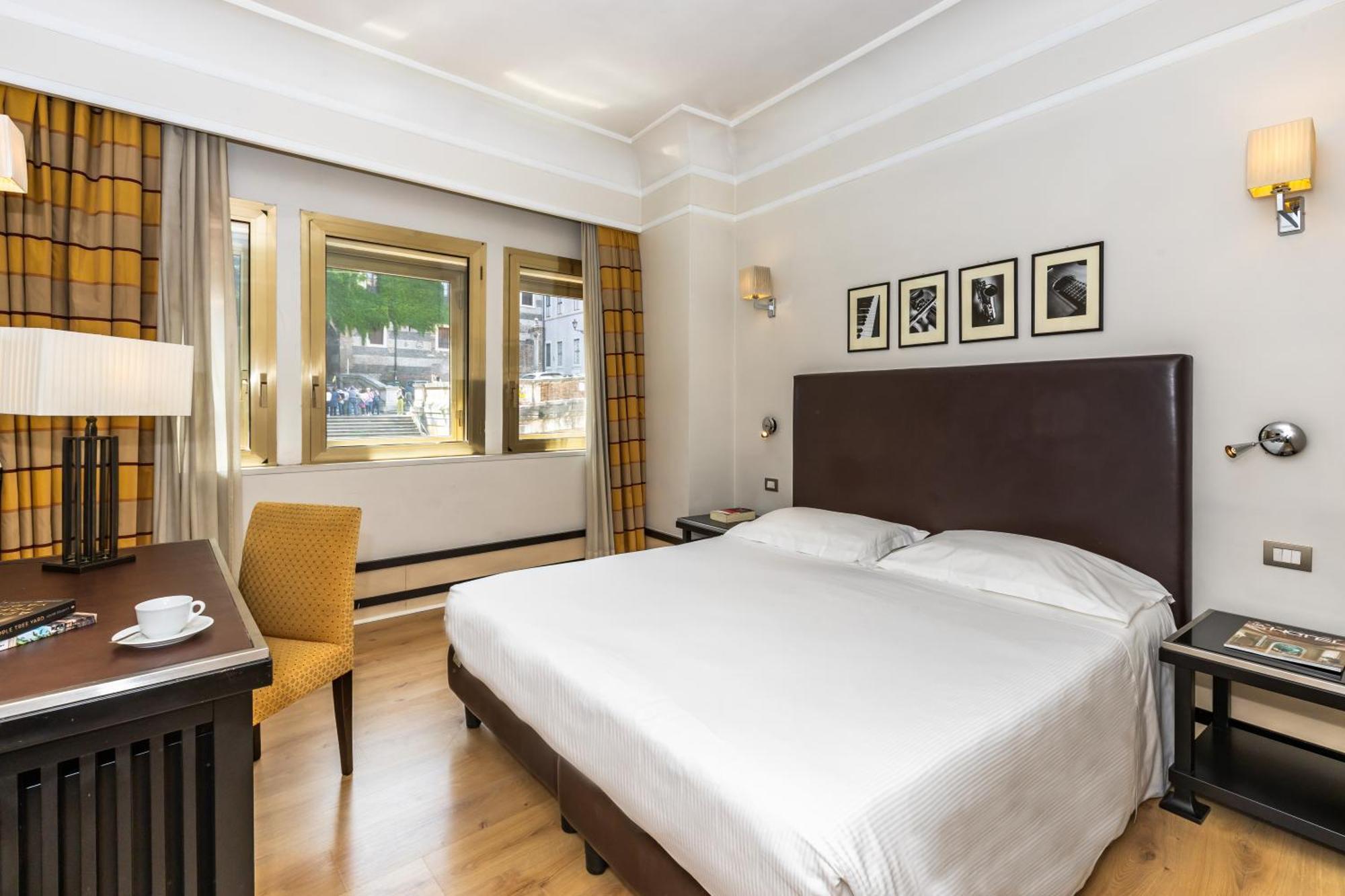 Fh55 Grand Hotel Palatino Rome Bagian luar foto
